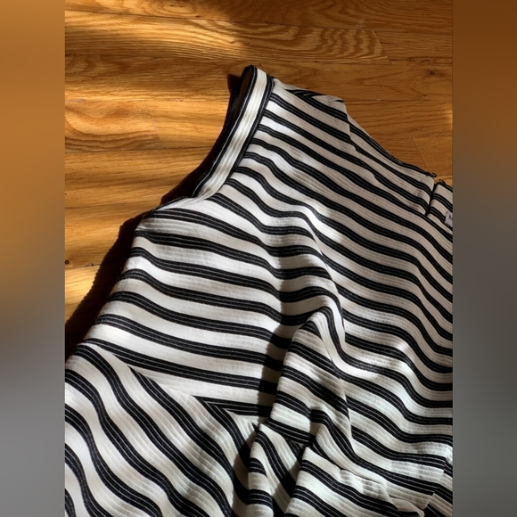 Liz Lange - Maternity dress new In XS & S size - Picture 4 of 9